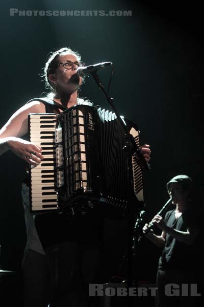 DARK DARK DARK - 2011-06-03 - PARIS - Cafe de la Danse - 